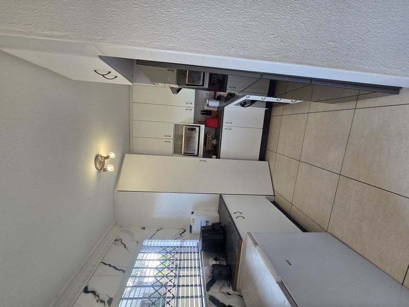 Secure 3-Bedroom And 2-Bathroom House In Flute Road, Strubens Valley - Photo 2