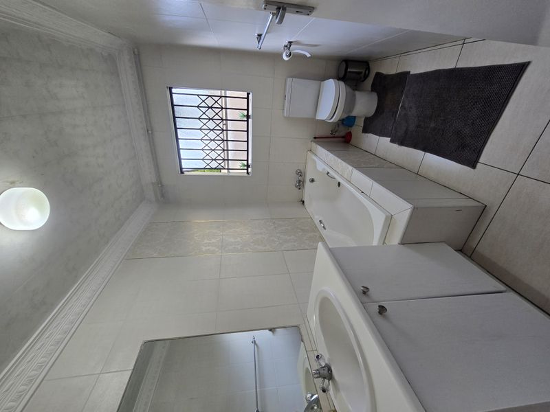 Secure 3-Bedroom And 2-Bathroom House In Flute Road, Strubens Valley - Photo 10