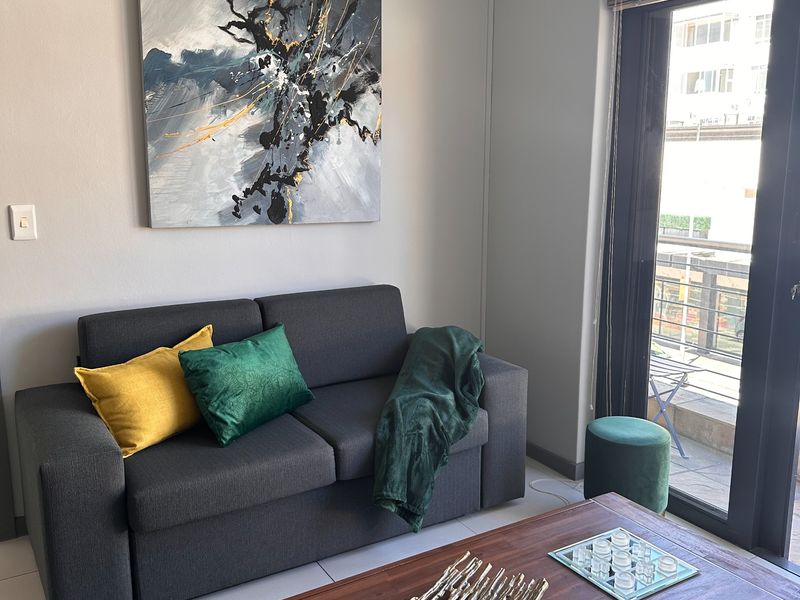 Secure 1-Bedroom Apartment In Saint James Road, Sea Point - Photo 5