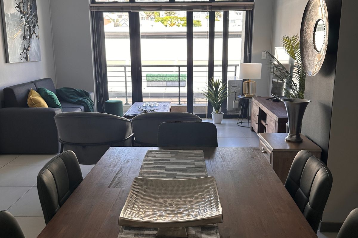 Secure 1-Bedroom Apartment In Saint James Road, Sea Point - Photo 3