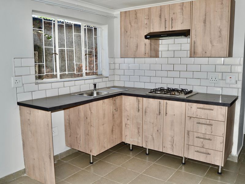 Secure 2-bathroom And 1-bathroom Apartment In 6th Avenue, Northmead - Photo 3