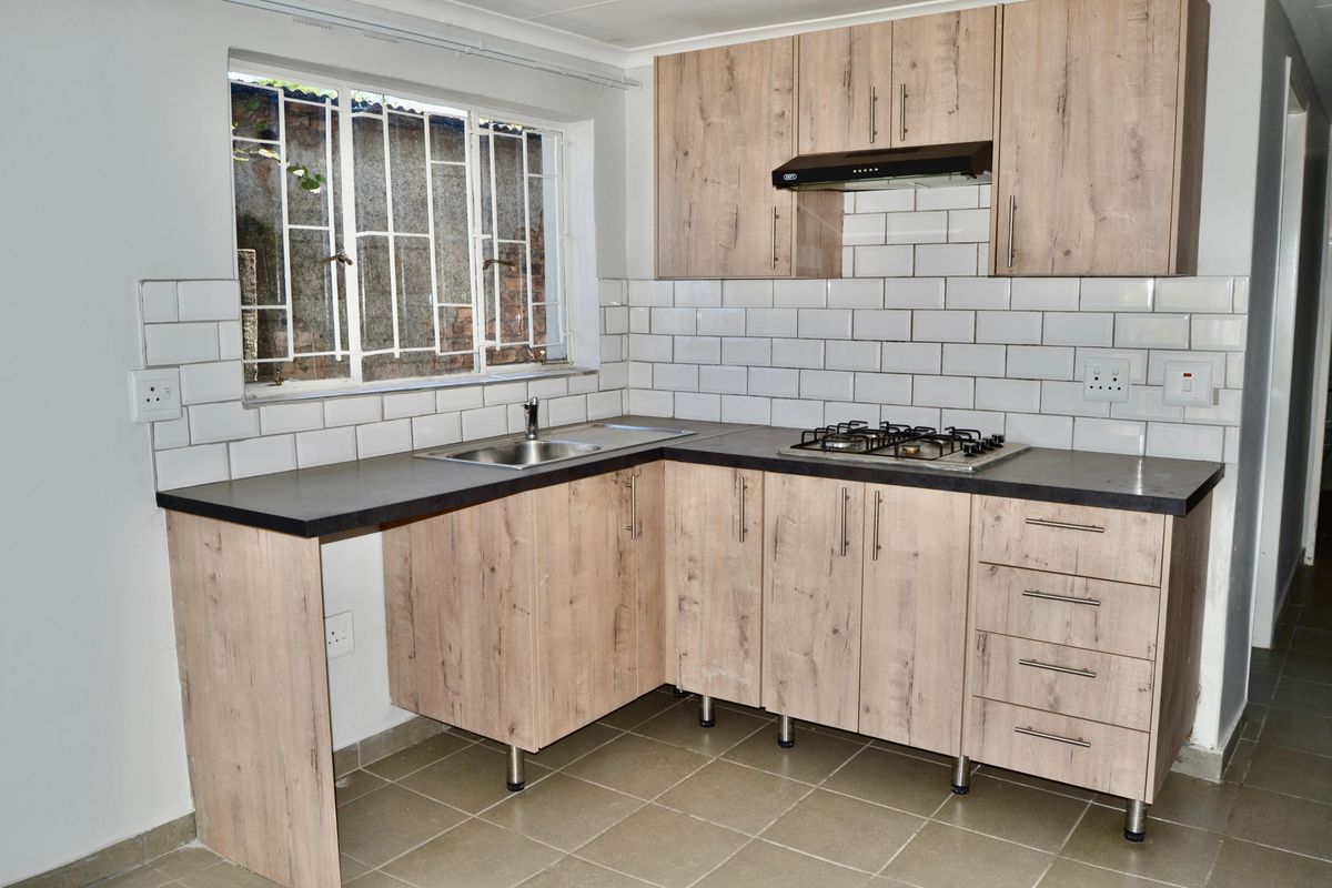 Secure 2-bathroom And 1-bathroom Apartment In 6th Avenue, Northmead - Photo 3