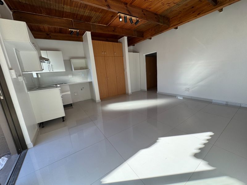 Secure Cottage In Crassula Road, Table View - Photo 6