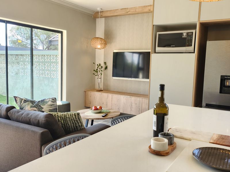 Executives1-bedroom And 1-bathroom Suite Apartement In Van Bergen - Photo 6