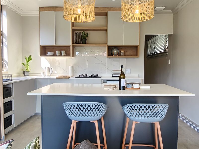 Executives1-bedroom And 1-bathroom Suite Apartement In Van Bergen - Photo 2