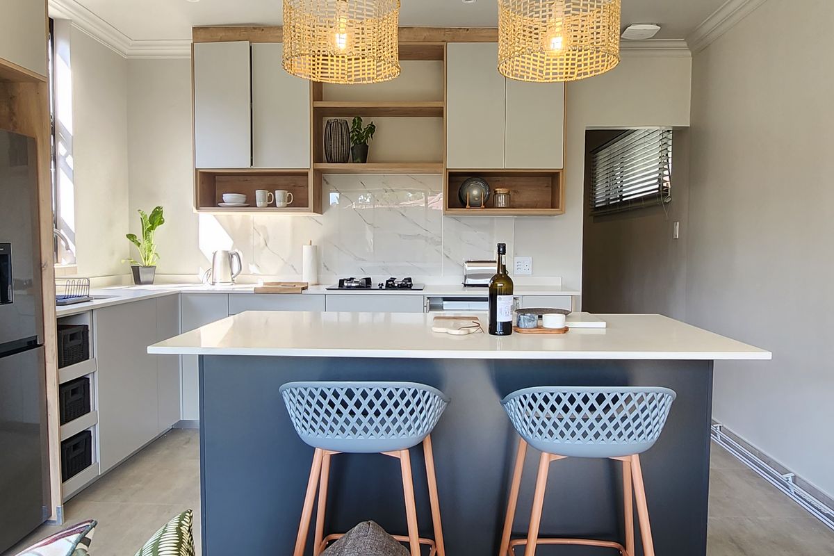 Executives1-bedroom And 1-bathroom Suite Apartement In Van Bergen - Photo 2