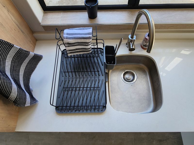 Executives1-bedroom And 1-bathroom Suite Apartement In Van Bergen - Photo 3