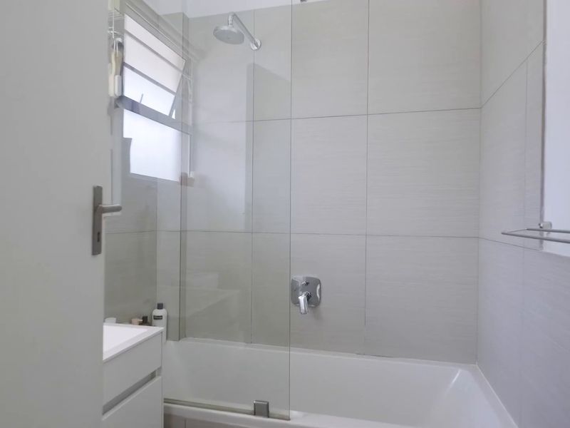 Kenilworth Apartment - Photo 6