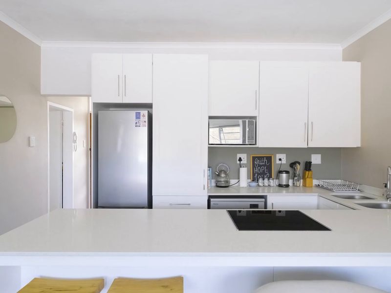 Kenilworth Apartment - Photo 3