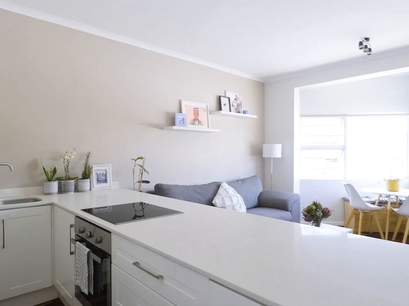 Kenilworth Apartment - Photo 2