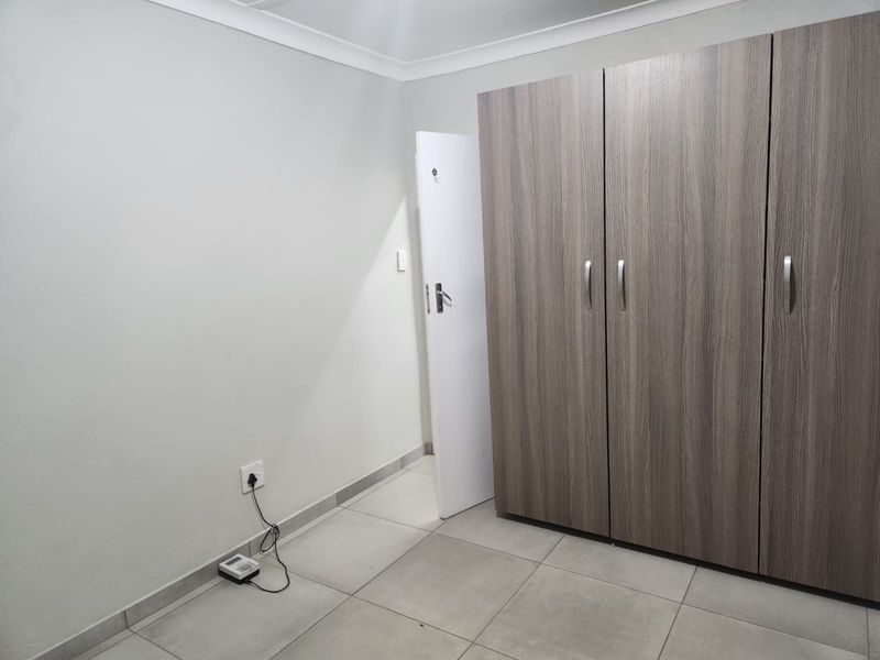 Maraisburg Road, Bosmont - Photo 4