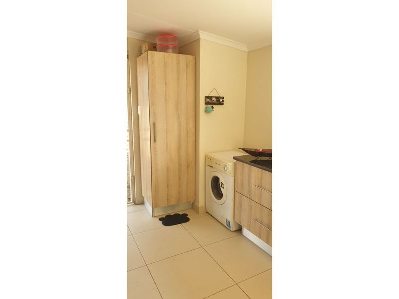 Beautiful and Secured 2-bedroom And 1-Bath House In Gerdview - Photo 3