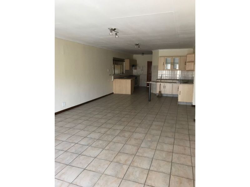 Open Plan Kitchen Combined With Dining & Lounge, Complete With Ensuite Main Bedroom Plus Bathroom And Two Bedrooms At  Diepkloof Zone 5 - - Photo 2