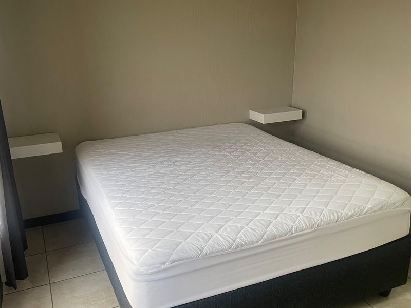 Secure 2-bedroom And 2-bathroom Apartment In Twain Street, Barbeque Downs - Photo 10