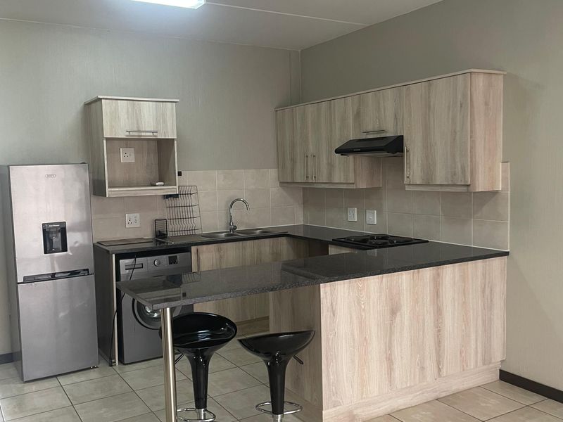 Secure 2-bedroom And 2-bathroom Apartment In Twain Street, Barbeque Downs - Photo 2