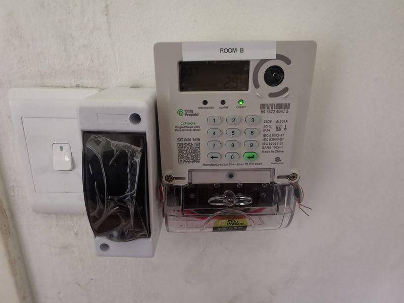 Secure 1-bedroom In A Shared House In Main Avenue, Ferndale - Photo 7