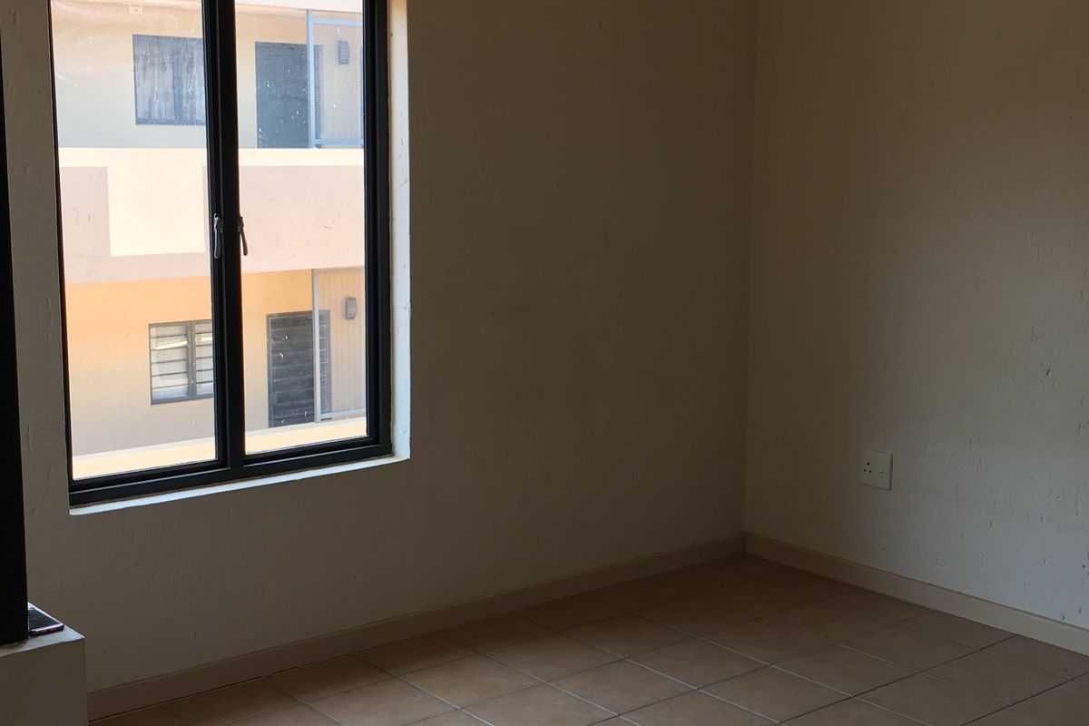 Cypress Avenue, Bryanston - Photo 5