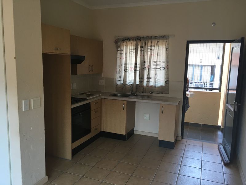 Cypress Avenue, Bryanston - Photo 2