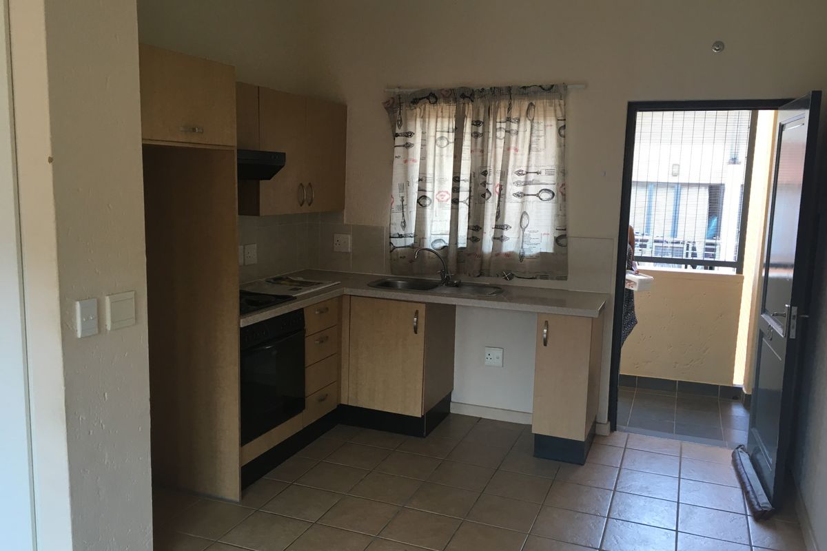 Cypress Avenue, Bryanston - Photo 2
