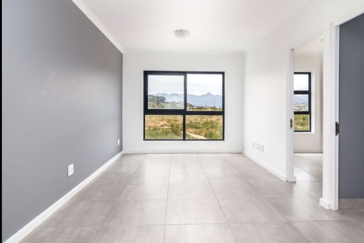 Secure 2-Bedroom Apartment 246 (aa204) - Photo 4