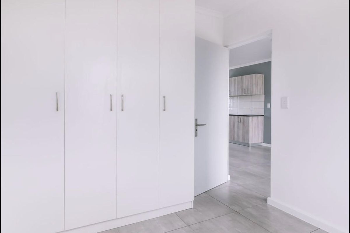Secure 2-Bedroom Apartment 246 (aa204) - Photo 5
