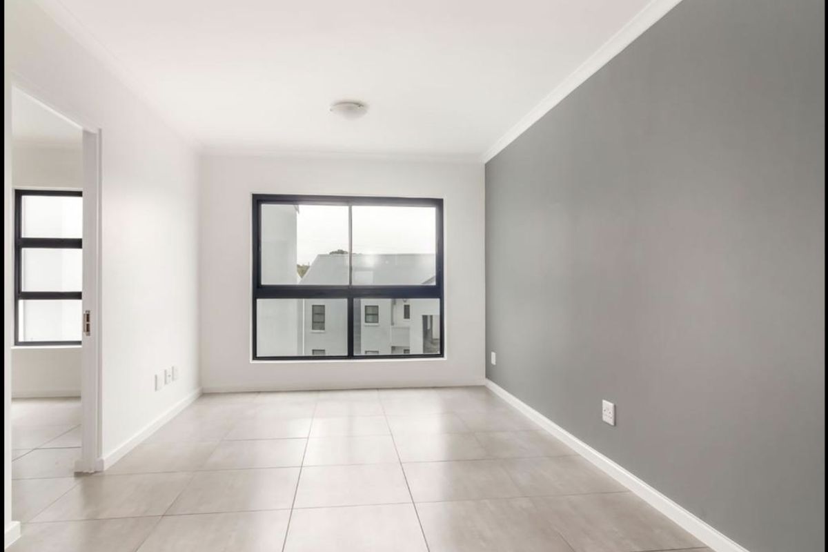 Secure 2-Bedroom Apartment 246 (aa204) - Photo 2
