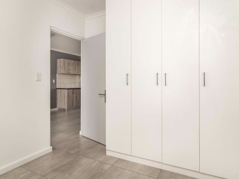 Secure 2-Bedroom Apartment 246 (aa204) - Photo 6