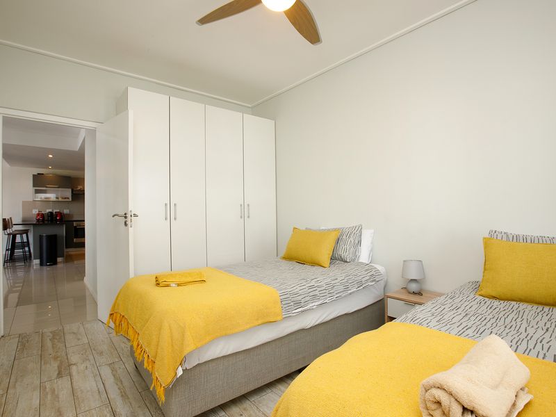 City Oasis - Modern 2 Bed 2 Bath - Photo 7