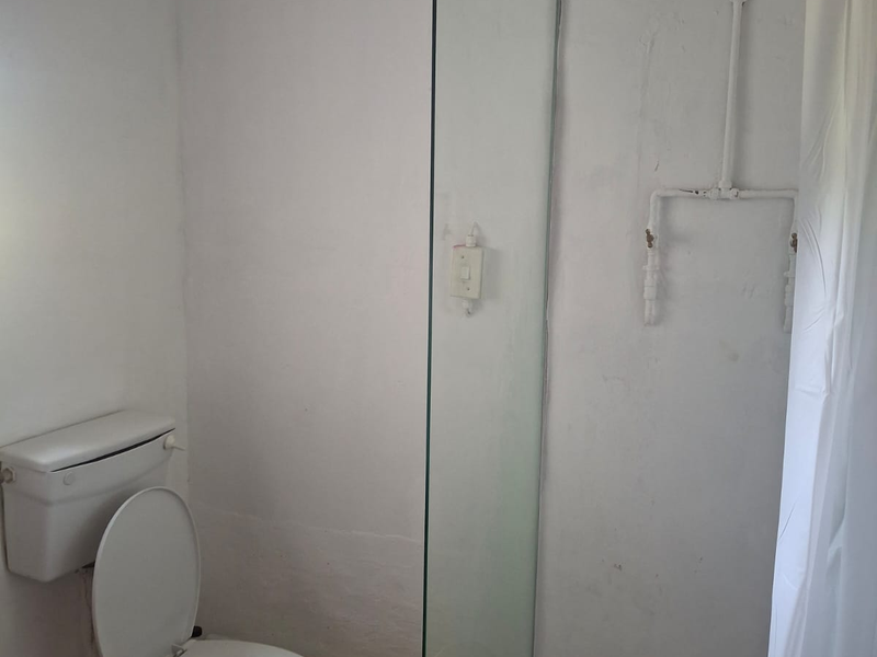 Farmstyle Living In Neat 3 Bedroom House On Secure Property - Photo 10