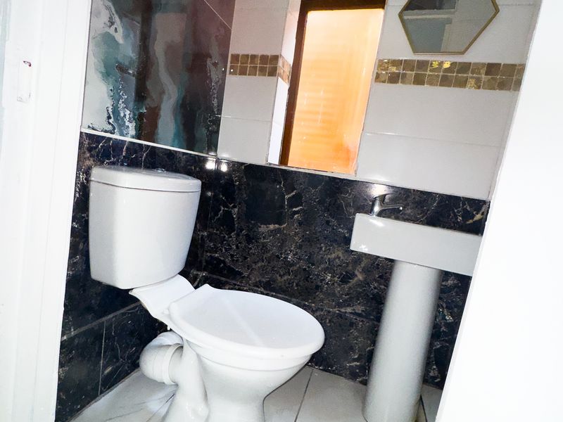 Secure 1-Bedroom Apartment In Argyle Avenue, Buccleuch - Photo 7