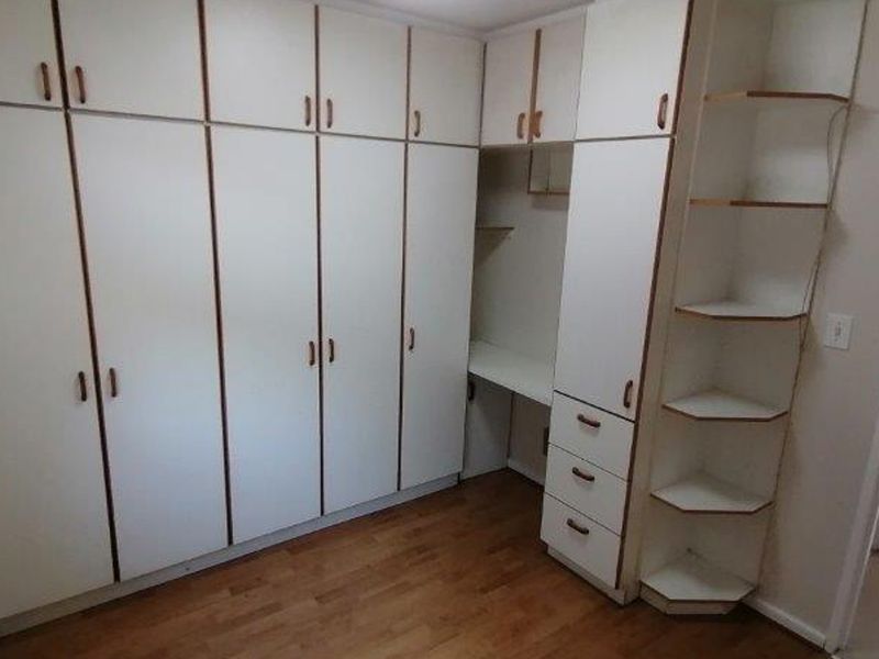 3 Bedroom House to Rent in Lansdowne - Photo 10
