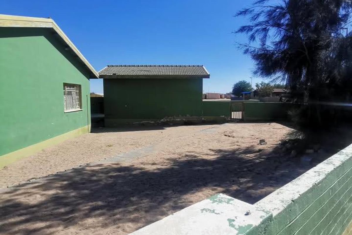 3 bedroom  loose  standing  house  in  Arandis - Photo 3