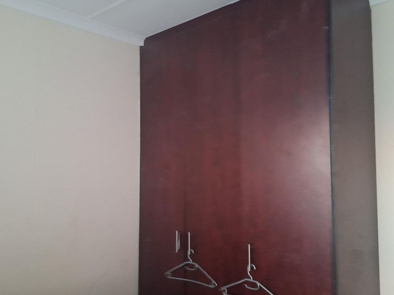 2 Bedroom house for sale in Ekukus, Oshakati - Photo 10