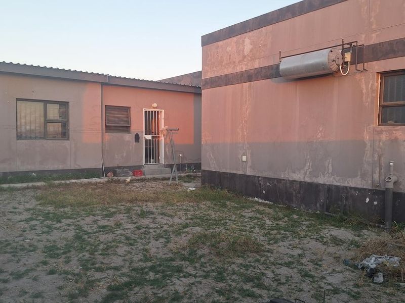 2 Bedroom house for sale in Ekukus, Oshakati - Photo 6