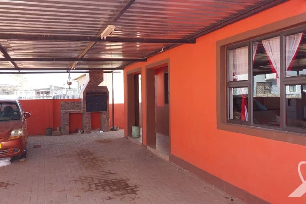 Well maintainced 3 Bedroom house for Sale - Photo 2