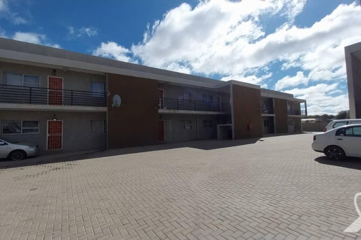 2 Bedroom Apartment for sale in Emmanual Court Okahandja - Photo 2