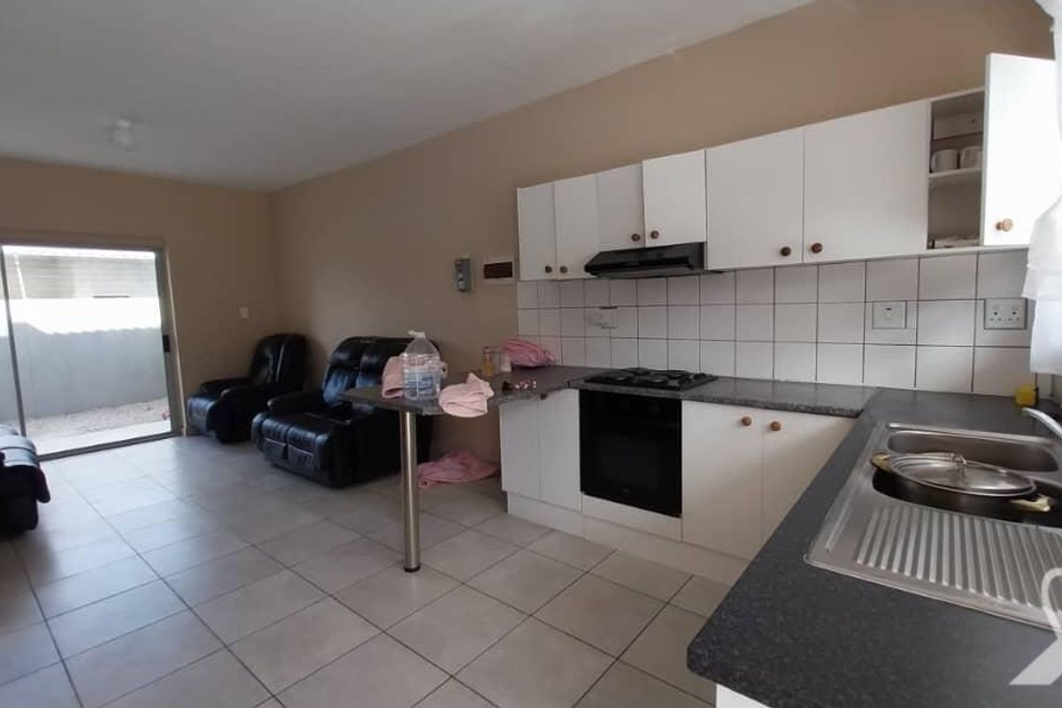 2 Bedroom Apartment for sale in Emmanual Court Okahandja - Photo 3