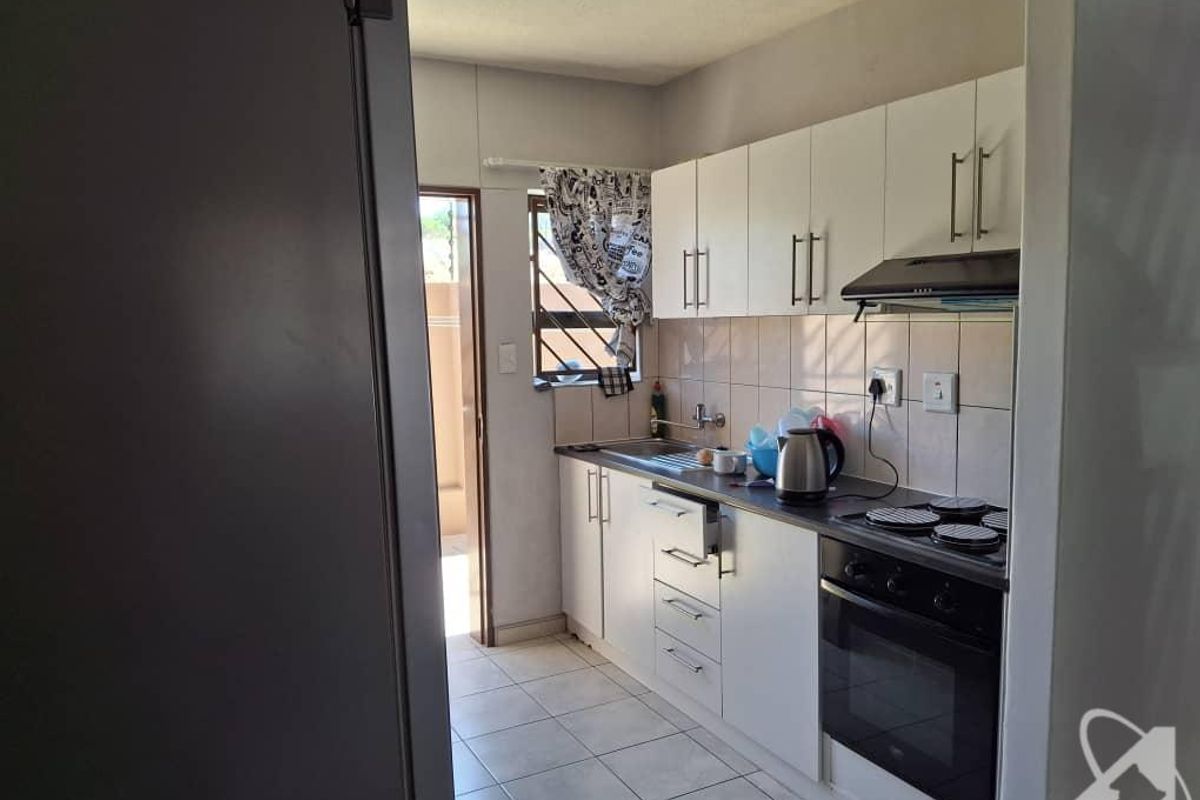 Two Bedroom Flat for Sale Wanaheda - Photo 3
