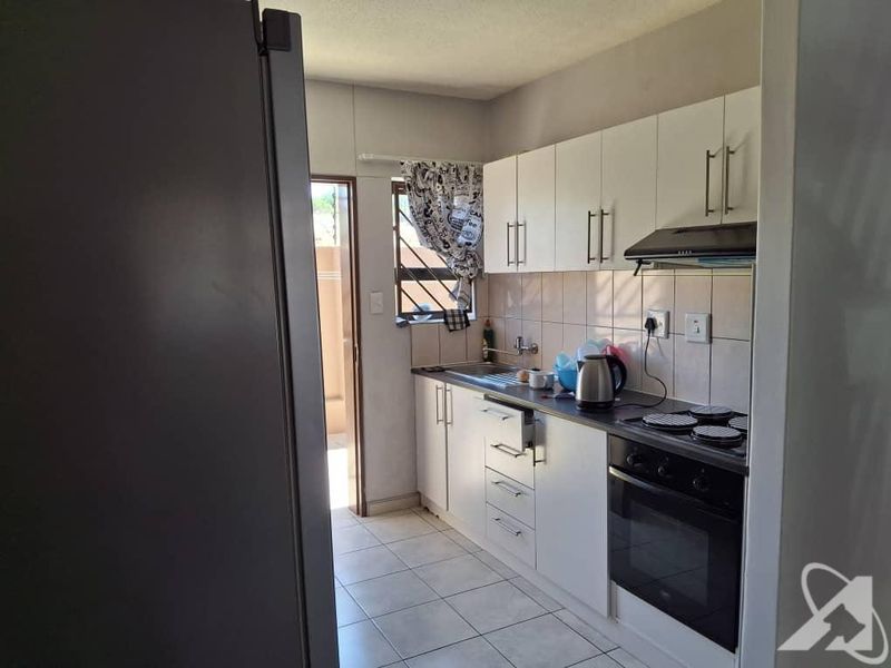 Two Bedroom Flat for Sale Wanaheda - Photo 3