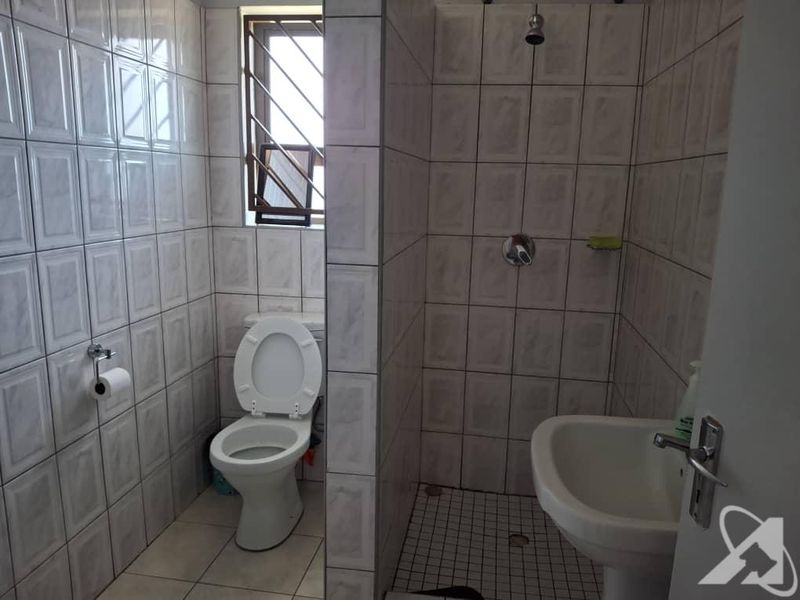 Two Bedroom Flat for Sale Wanaheda - Photo 9