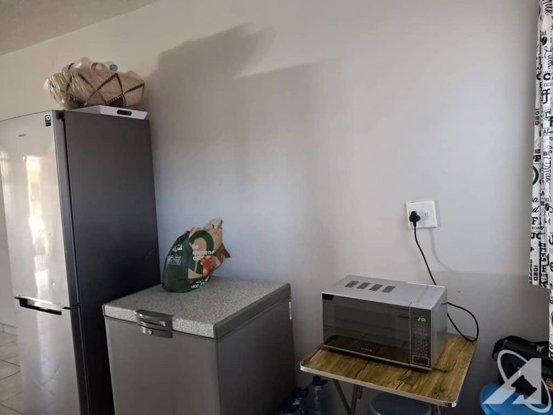 Two Bedroom Flat for Sale Wanaheda - Photo 6