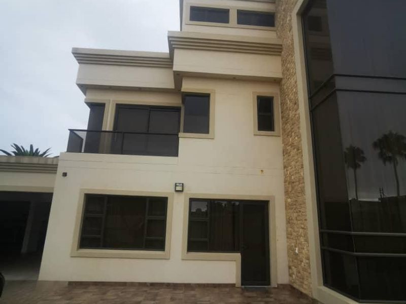 3 STORY LARGE FAMILY ROYALTY LIVING - SEA VIEW ROOF TOP TERRACE - DELUX SPACE - Photo 4