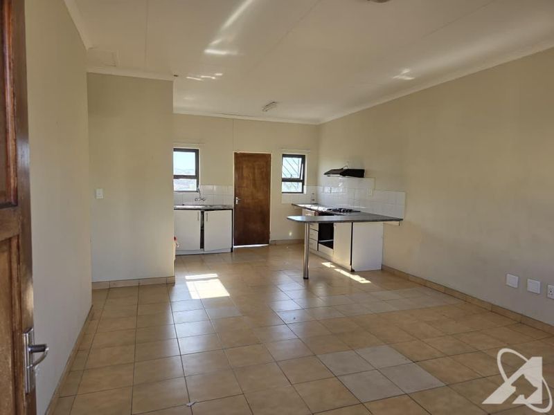 2 Bedroom Apartment for sale in Otjomuise - Photo 9