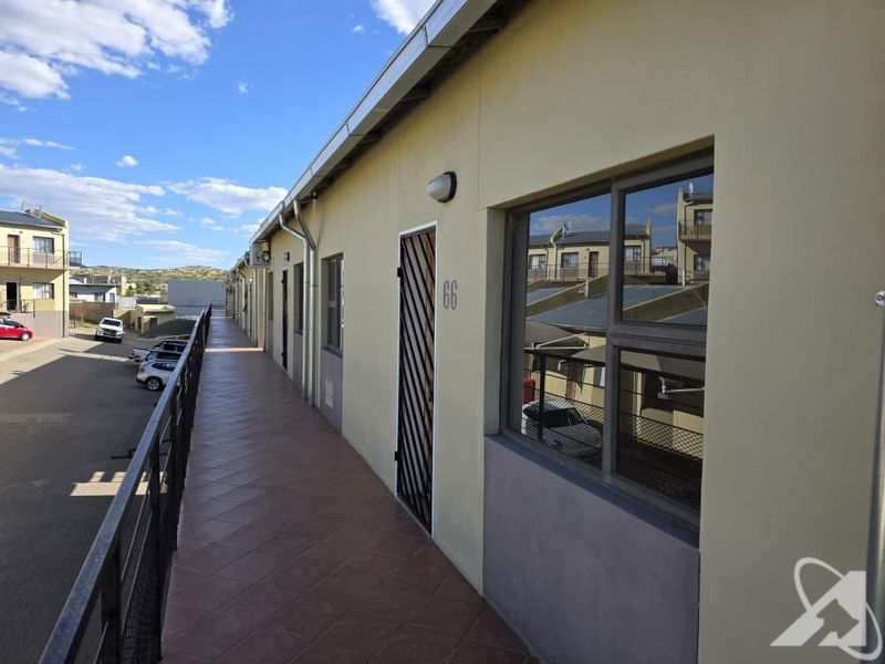 2 Bedroom Apartment for sale in Otjomuise - Photo 2