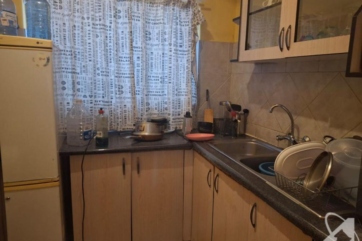 3 Bedroom Apartment For Sale - Photo 4