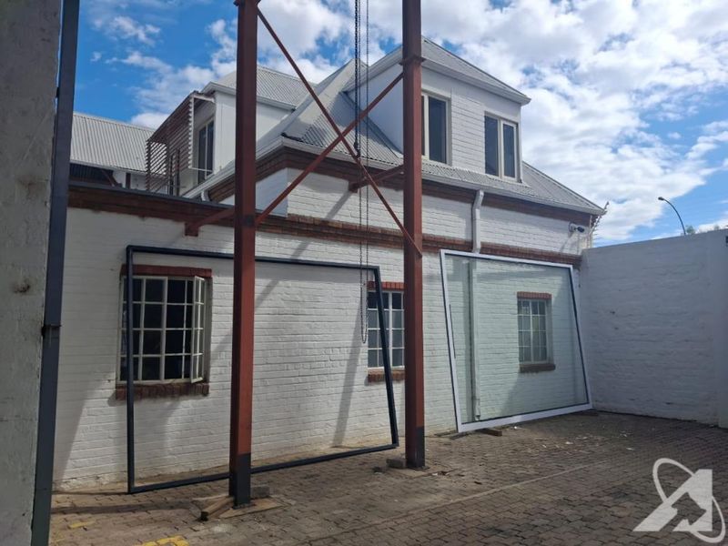 Warehouse and offices For Sale Lafrenz - Photo 9