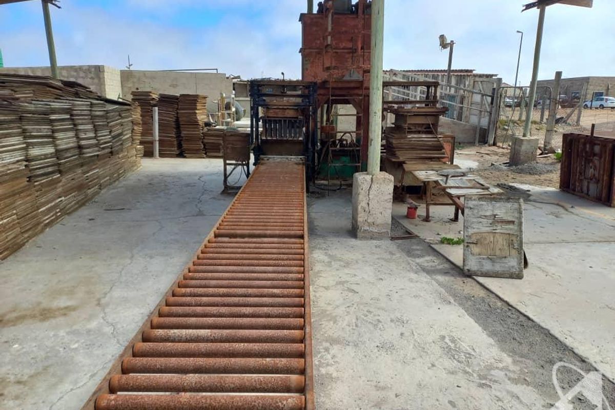 Offices, Workshop,  Brick Making Plant and Staff Accommodation - Photo 5