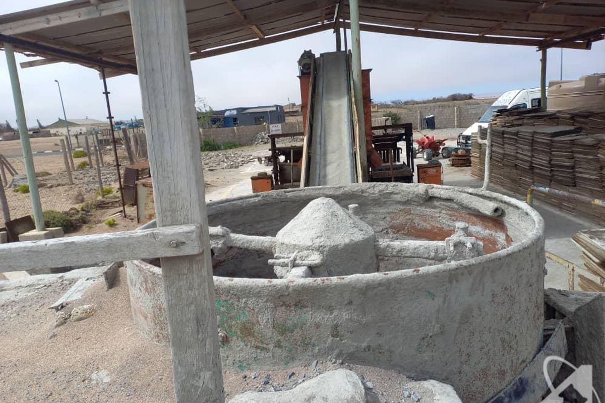 Offices, Workshop,  Brick Making Plant and Staff Accommodation - Photo 2
