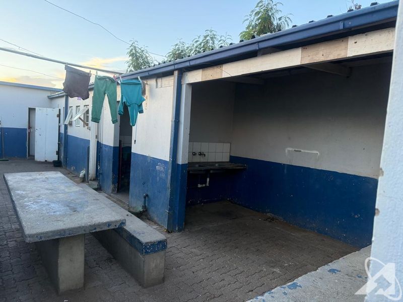 Prime Rental Investment – 9 Units, Katutura going on Auction - Photo 8