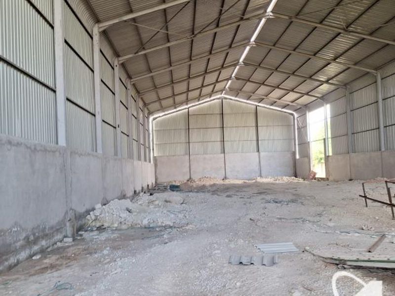 Versatile Workshop & Commercial Property going on Auction - Photo 4